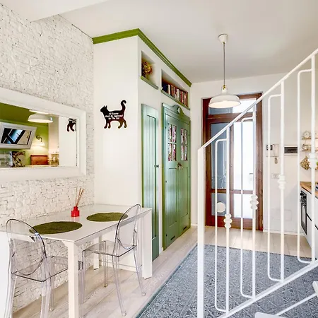 Bright Loft - Free Private Parking Appartement *